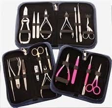 MANICURE SET